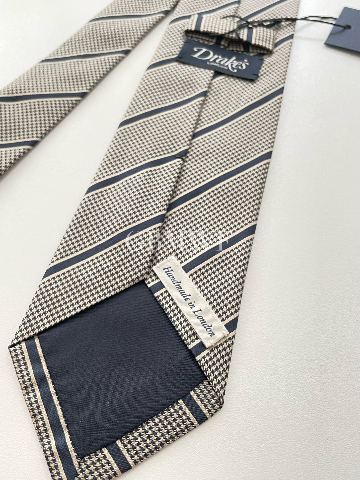 Drakes Handmade Striped Tipped Silk Tie With Tag