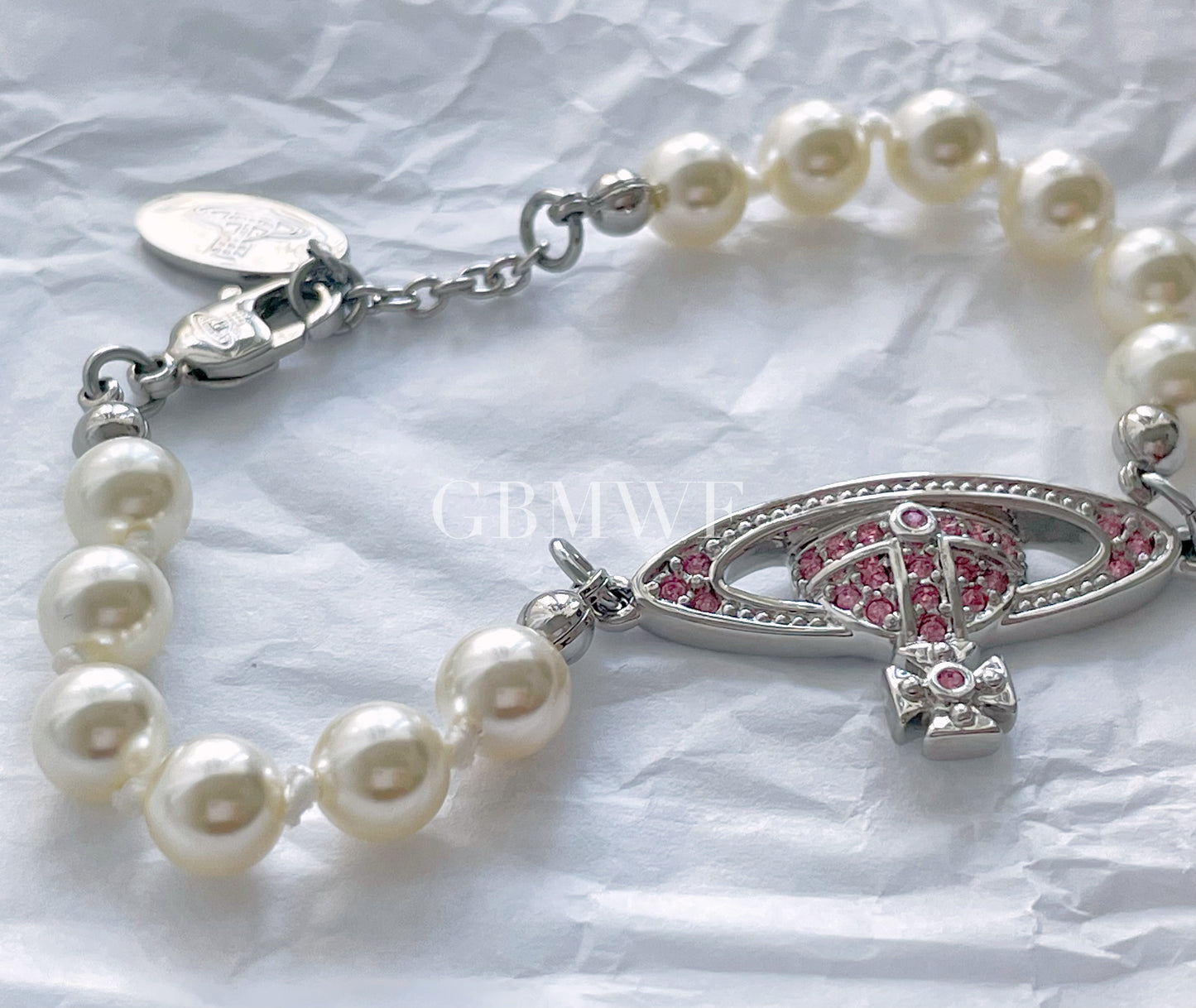 Vivienne Westwood Mini bas Relief Pearl Bracelet Light Rose Plantium