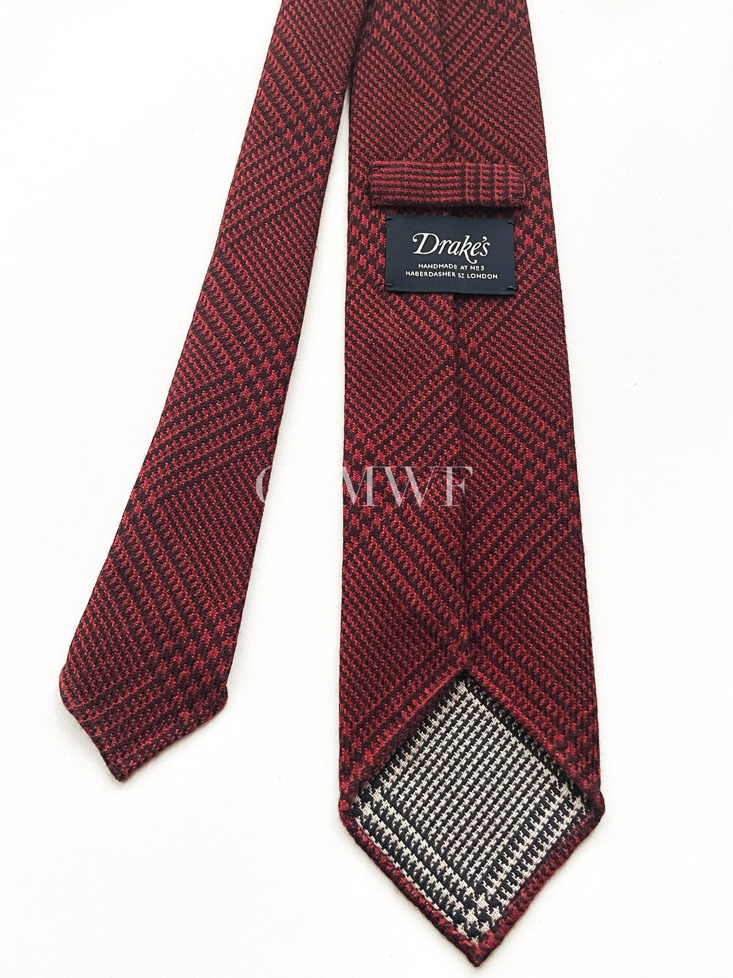 Drakes Hand-rolled Edge Silk Handmade Tie With Tag